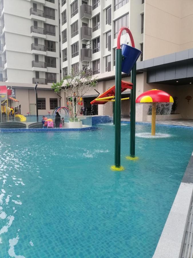 Bali Residen, Mariam Indah Malacca